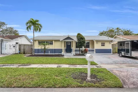 9860 NW 3rd St, Pembroke Pines, FL 33024