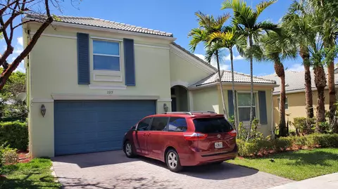 2215 Arterra Ct, Royal Palm Beach, FL 33411