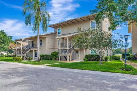 18419 SE Wood Haven Ln #B, Tequesta, FL 33469