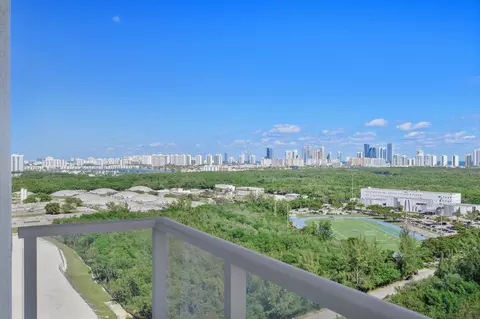 15051 Royal Oaks Ln #2106, North Miami, FL 33181
