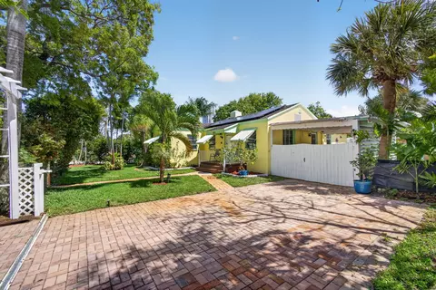 502 49th St, West Palm Beach, FL 33407