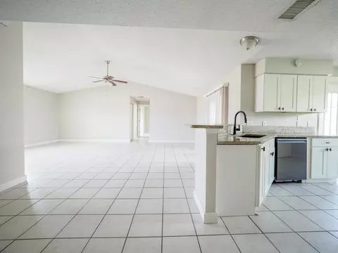3621 SW Rosser Blvd, Port Saint Lucie, FL 34953