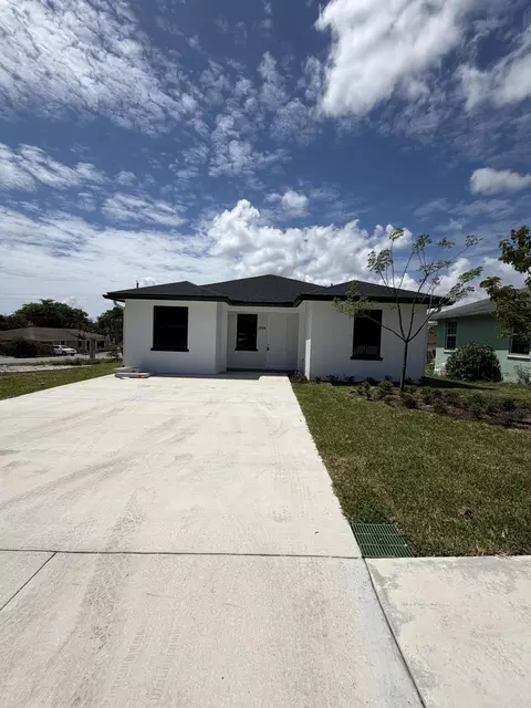 1209 W 33rd St, Riviera Beach, FL 33404