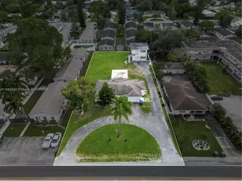 2646 Johnson St, Hollywood, FL 33020