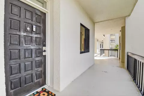 3000 Presidential Way #303, West Palm Beach, FL 33401