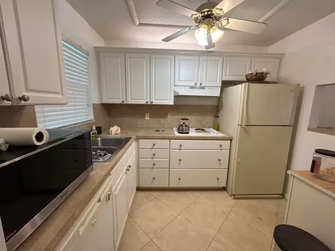 6600 Royal Palm Blvd #304B, Margate, FL 33063