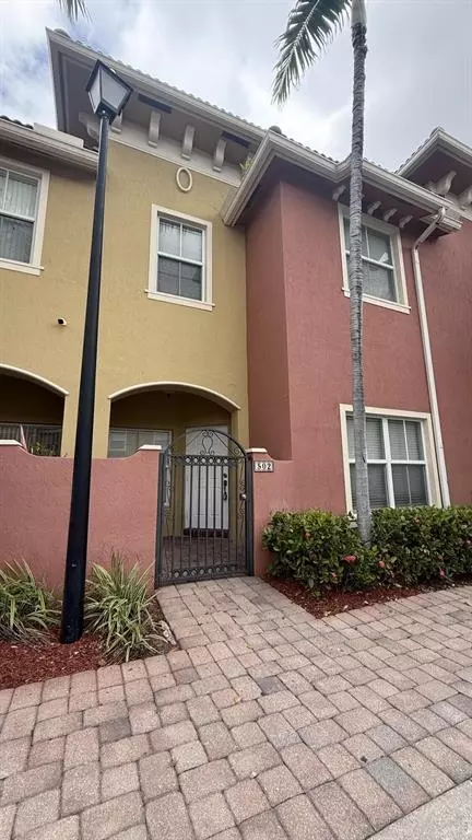 2851 W Prospect Rd #502, Fort Lauderdale, FL 33309