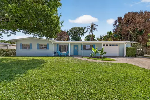 3040 Summit St, Fort Pierce, FL 34982