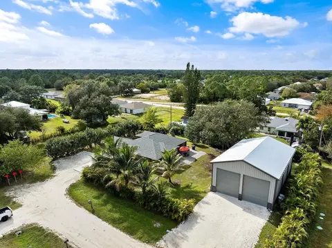 8015 97th Ct, Vero Beach, FL 32967