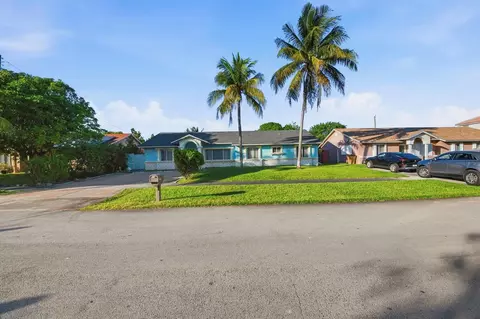 561 NE 38th St, Pompano Beach, FL 33064