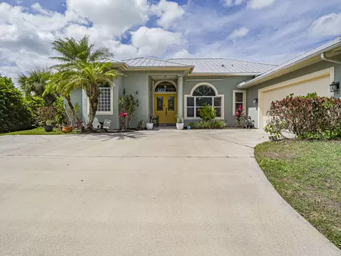 6489 53rd Cir, Vero Beach, FL 32967