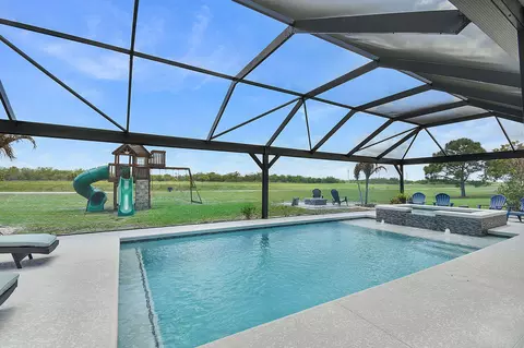 508 SW Bradshaw Cir, Port Saint Lucie, FL 34953