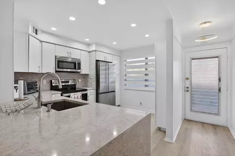 3201 Portofino Pt #F1, Coconut Creek, FL 33066