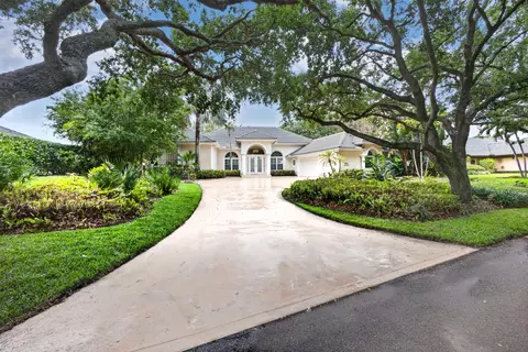 18288 SE Heritage Dr, Jupiter, FL 33469