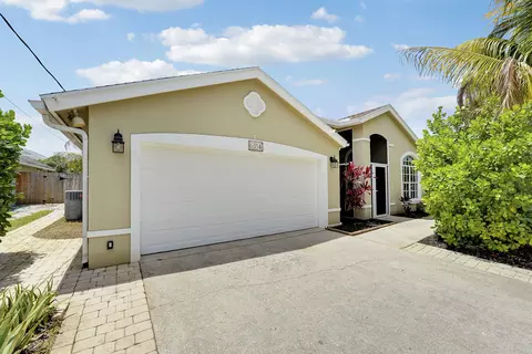 6334 Barbara St, Jupiter, FL 33458