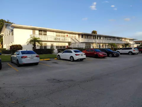 134 Northampton #G, West Palm Beach, FL 33417