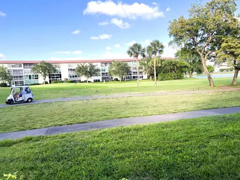 2902 Victoria Cir #A1, Coconut Creek, FL 33066
