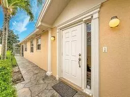 8023 Montserrat Pl, Wellington, FL 33414
