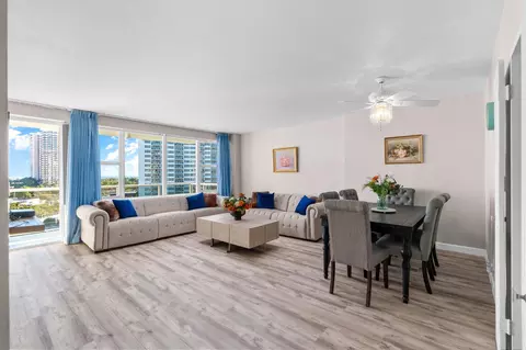 3300 NE 36th St #920, Fort Lauderdale, FL 33308