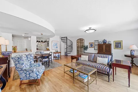 670 Tennis Club Dr #303, Fort Lauderdale, FL 33311
