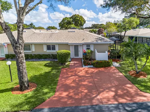 18824 Candlewick Dr, Boca Raton, FL 33496
