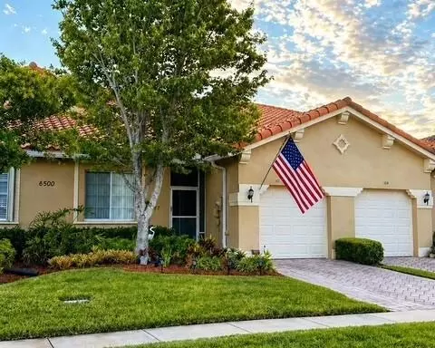 6500 Oxford Cir #103, Vero Beach, FL 32966