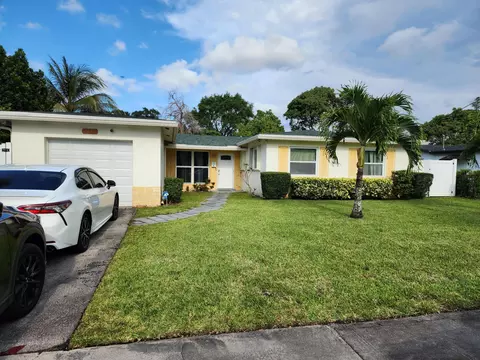 2330 NW 47th Ave, Lauderhill, FL 33313