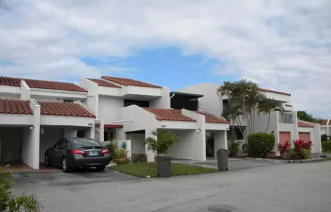 6563 Racquet Club Dr #124, Lauderhill, FL 33319