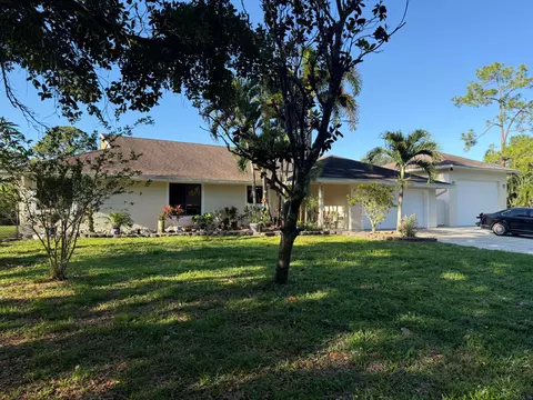 8264 Palomino Dr, Lake Worth, FL 33467