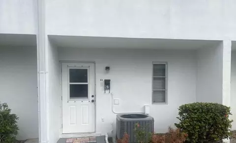 61 East Ct, Royal Palm Beach, FL 33411