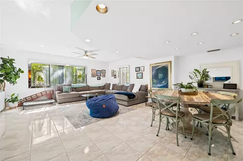 3225 NE 13th St #201, Pompano Beach, FL 33062