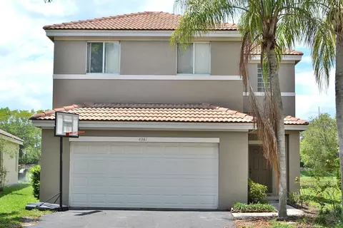 4361 Dogwood Cir, Weston, FL 33331