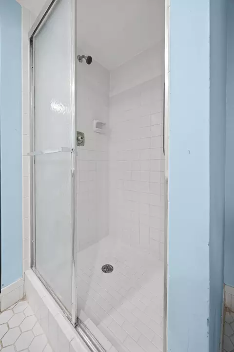 Bath - 6136 SE Riverboat Dr, Stuart, FL 34997 photo 3 of 3