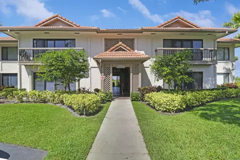 1111 Duncan Cir #104, Palm Beach Gardens, FL 33418