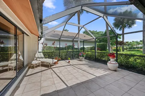 Exterior - 16997 Freshwind Cir, Jupiter, FL 33477 photo 2 of 5