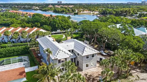 2267 Windsor Rd, Palm Beach Gardens, FL 33410