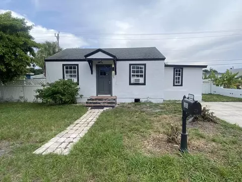101 E 28th St, Riviera Beach, FL 33404
