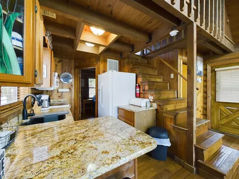Kitchen - 8348 Us-441, Okeechobee, FL 34974 photo 3 of 3