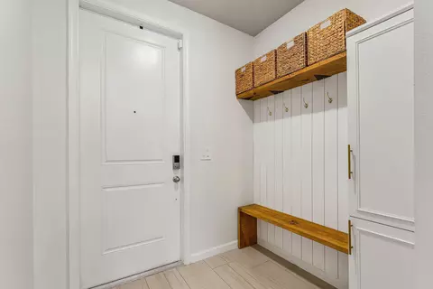 Entry Way - 5739 SEdgewater Cir, Stuart, FL 34997 photo 1 of 3