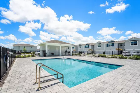 Exterior - 5739 SEdgewater Cir, Stuart, FL 34997 photo 7 of 10