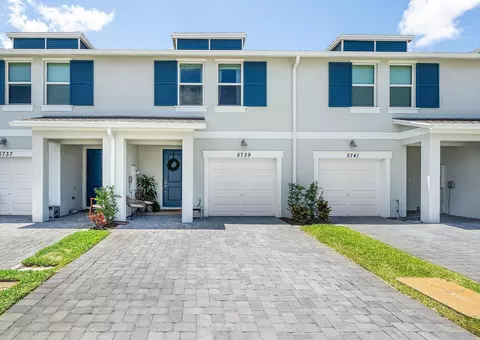 Exterior - 5739 SEdgewater Cir, Stuart, FL 34997 photo 9 of 10