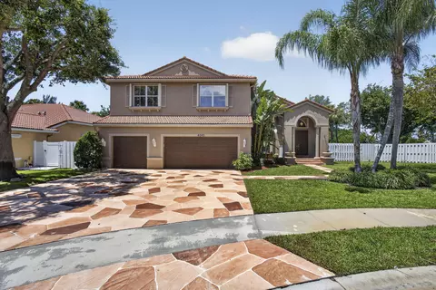 6263 Shadow Tree Ln, Lake Worth, FL 33463