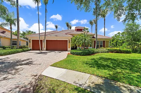 Exterior - 19189 Tamara Ln, Jupiter, FL 33458 photo 4 of 20