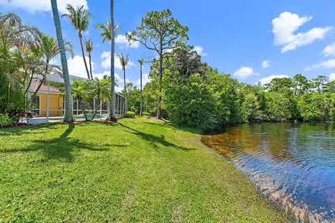 Exterior - 19189 Tamara Ln, Jupiter, FL 33458 photo 18 of 20