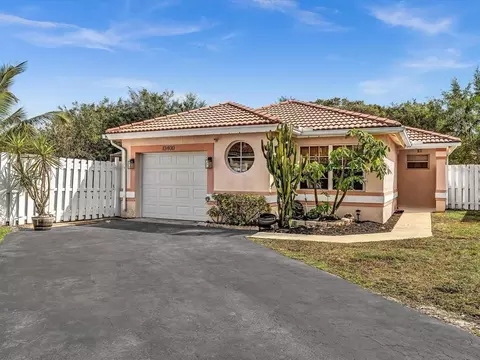 13400 NW 5th Ct, Plantation, FL 33325