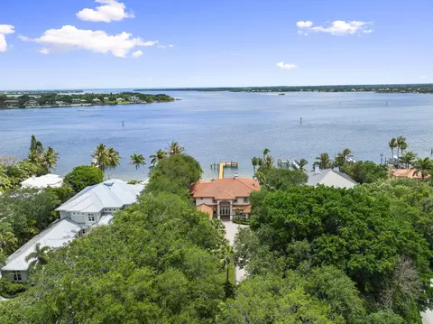 3984 SE Old St Lucie Blvd, Stuart, FL 34996