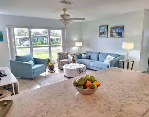 2872 SE Wiltshire Ter, Port Saint Lucie, FL 34952