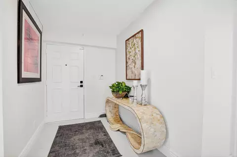 7233 Promenade Dr #101, Boca Raton, FL 33433