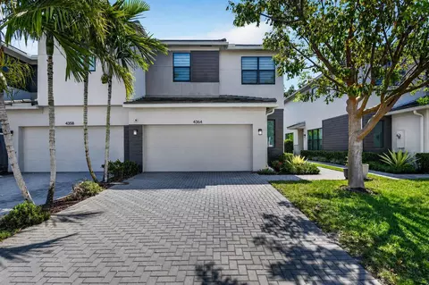 4364 Serpens Ln, Lake Worth, FL 33467