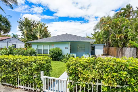 3211 Poinsettia Ave, West Palm Beach, FL 33407
